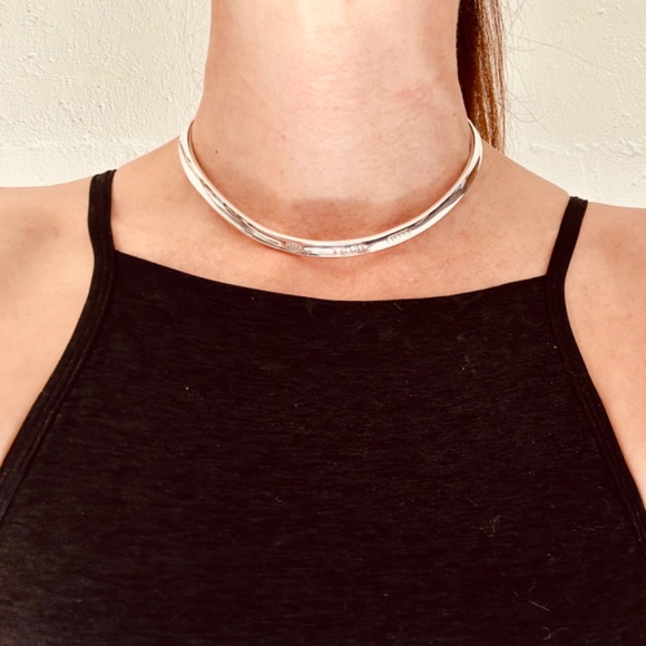 Tiffany Choker - Picture 6 of 7